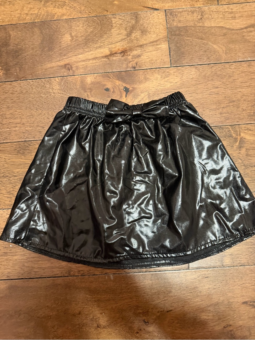 Black Shiny Faux-Leather Elastic Waist Skirt